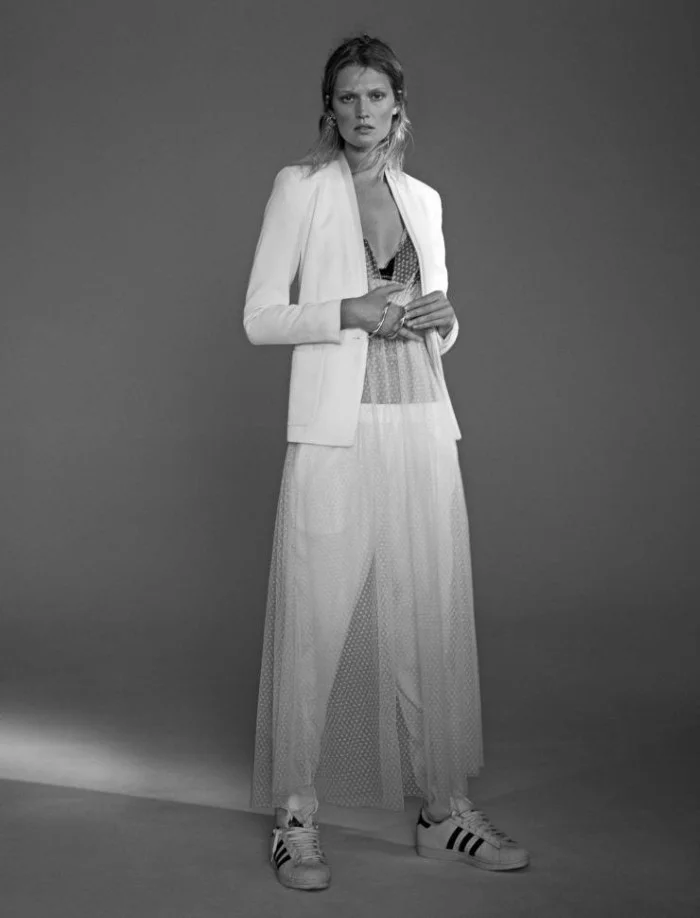 toni-garrn-by-benjamin-lennox-for-lexpress-style-february-2016-6.jpg