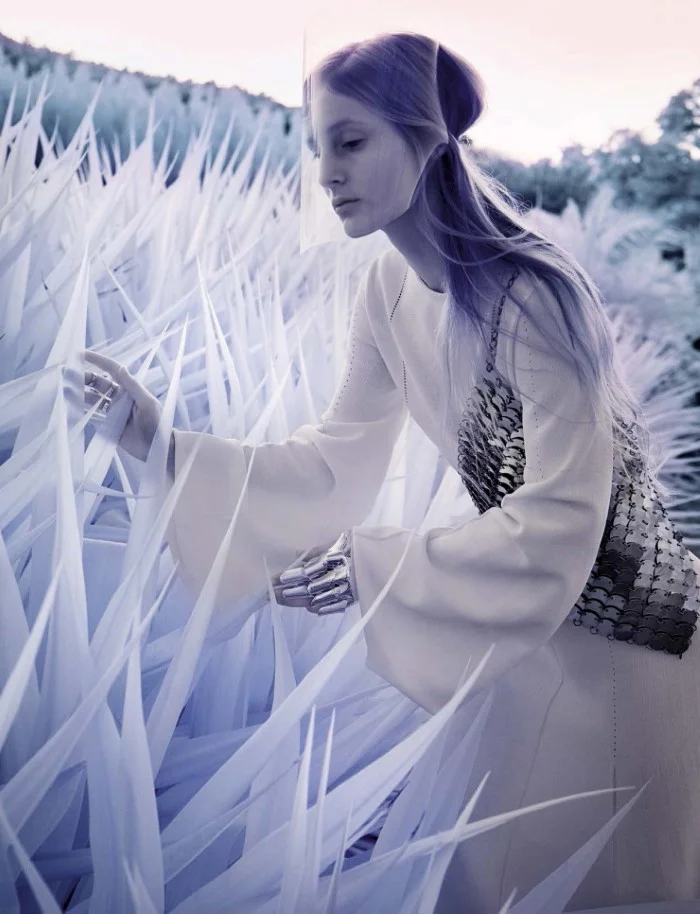 olympia-campbell-by-sc3b8lve-sundsbc3b8-for-vogue-italia-march-2016-8.jpg