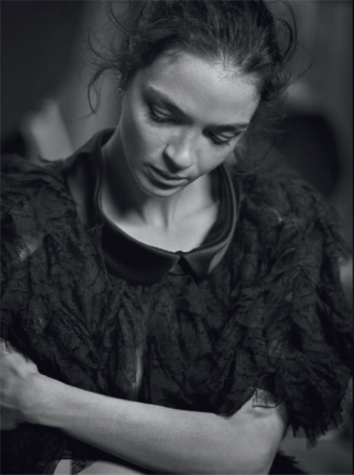 Mariacarla-Boscono-by-Peter-Lindebergh-for-Vogue-Italia-March-2016-1aa.png