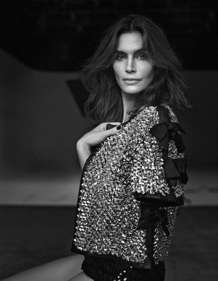 cindy-crawford-by-bryan-adams-for-zoo-magazine-springsummer-2016-1.jpg