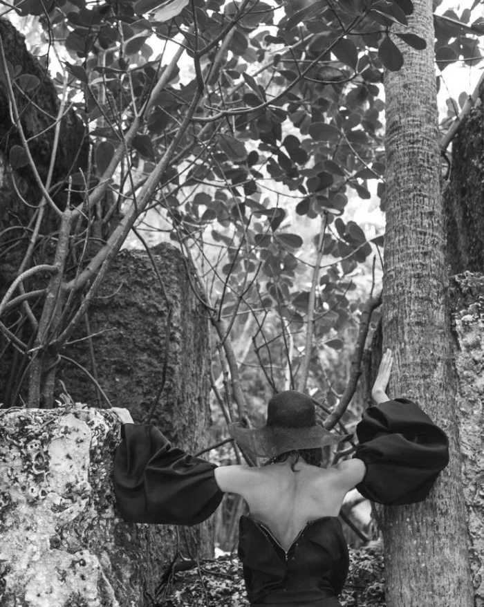 ivan-de-pineda-mica-arganaraz-by-bruce-weber-for-holiday-magazine-spring-summer-2016-15.jpg