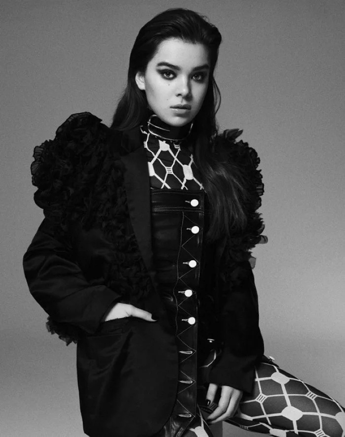 Hailee-Steinfeld-Interview-Jack-Waterlot- (5).jpg