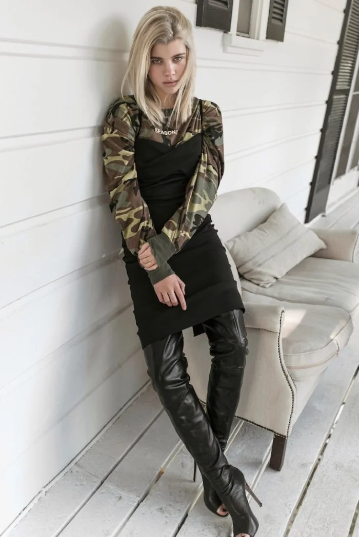 Sofia-Richie-china-Vogue-Me-2016- (3).jpg
