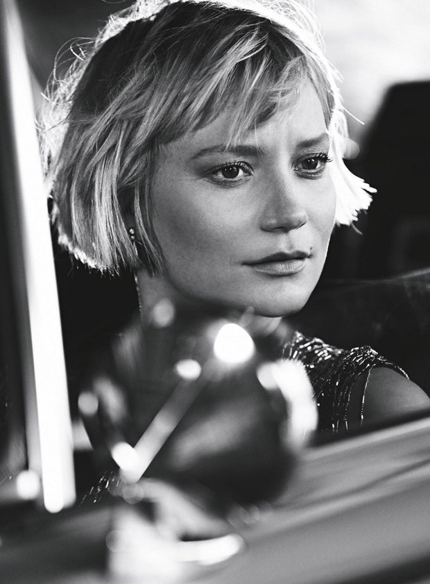 Mia-Wasikowska-Vogue-Australia-Nicole-Bentley- (2).jpg