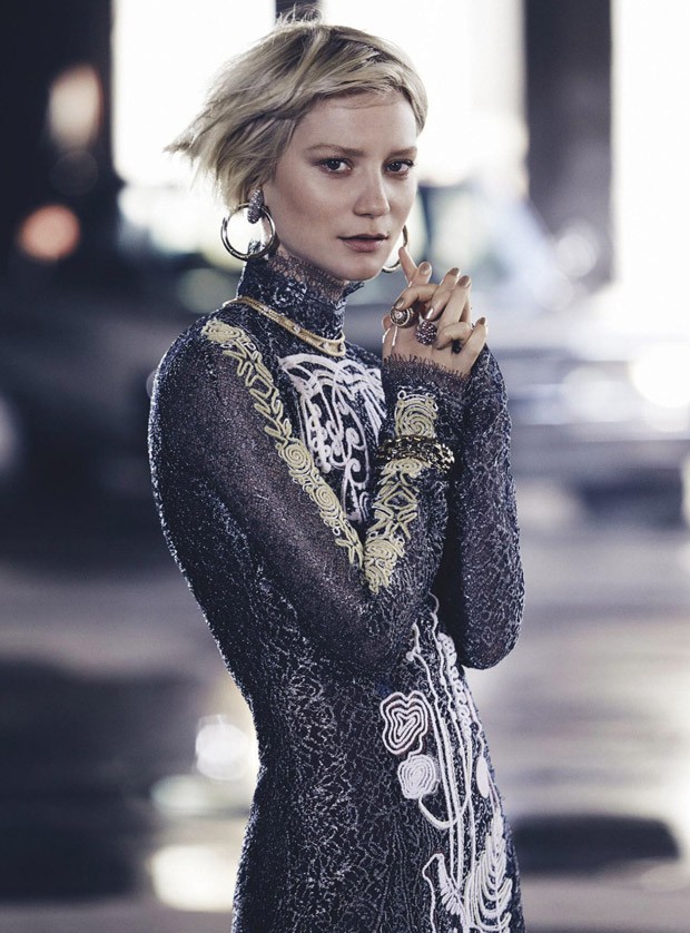 Mia-Wasikowska-Vogue-Australia-Nicole-Bentley- (5).jpg