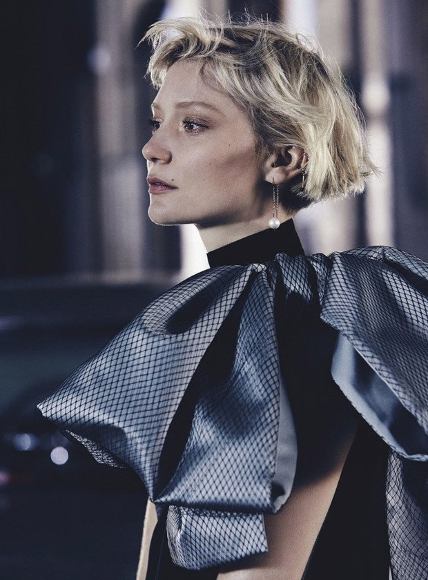 Mia-Wasikowska-Vogue-Australia-Nicole-Bentley- (8).jpg