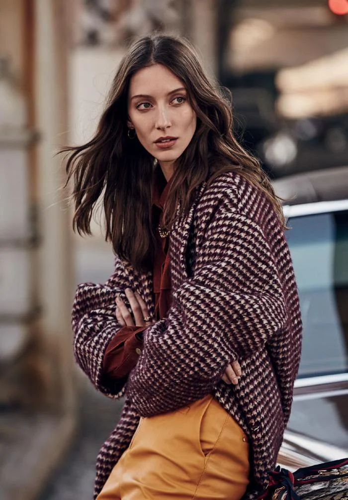 ELLE_Australia-July_2016-Alana_Zimmer-by-Christopher_Ferguson-09.jpg