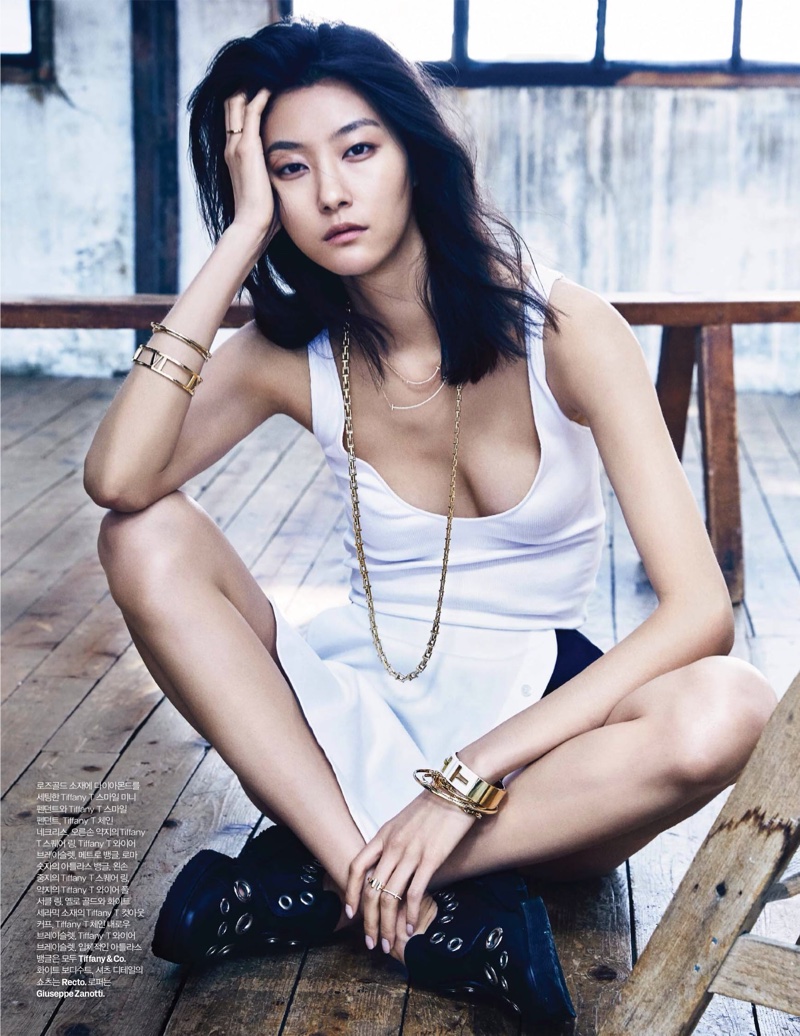 Korean-Models-ELLE-Korea-2016-Kim Hee June- (6).jpg