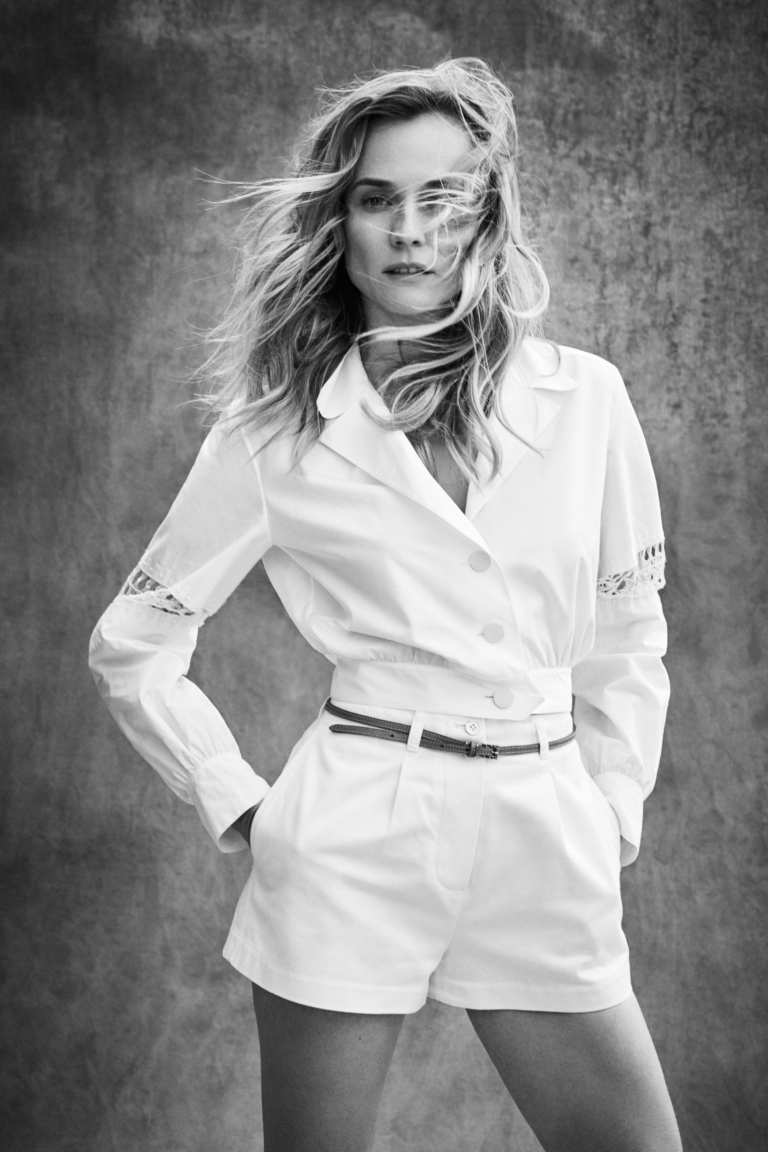 Town_And_Country-August_2016-Diane-Kruger-by-Victor_Demarchelier-09.jpg