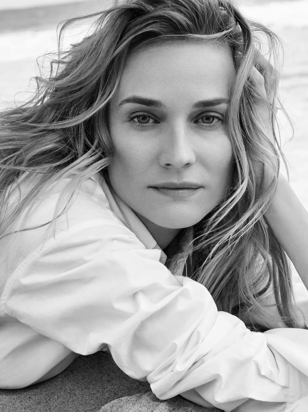 Town_And_Country-August_2016-Diane-Kruger-by-Victor_Demarchelier-11.jpg