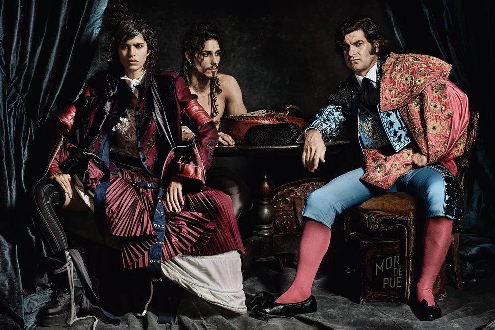 Vogue_UK-September_2016-Mica_Arganaraz-by-Mario_Testino-01.jpg