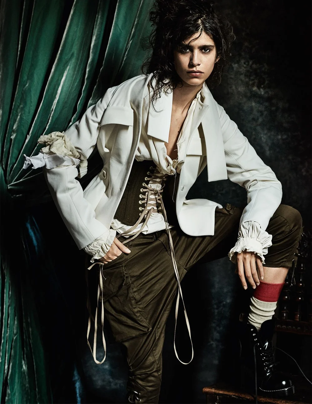 Vogue_UK-September_2016-Mica_Arganaraz-by-Mario_Testino-02.jpg