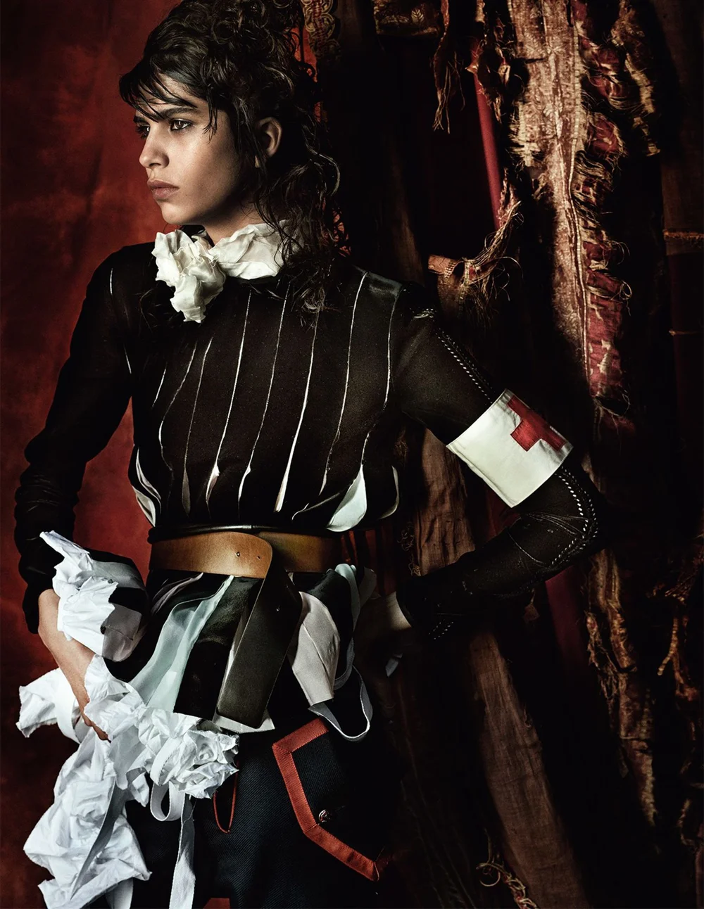 Vogue_UK-September_2016-Mica_Arganaraz-by-Mario_Testino-04.jpg