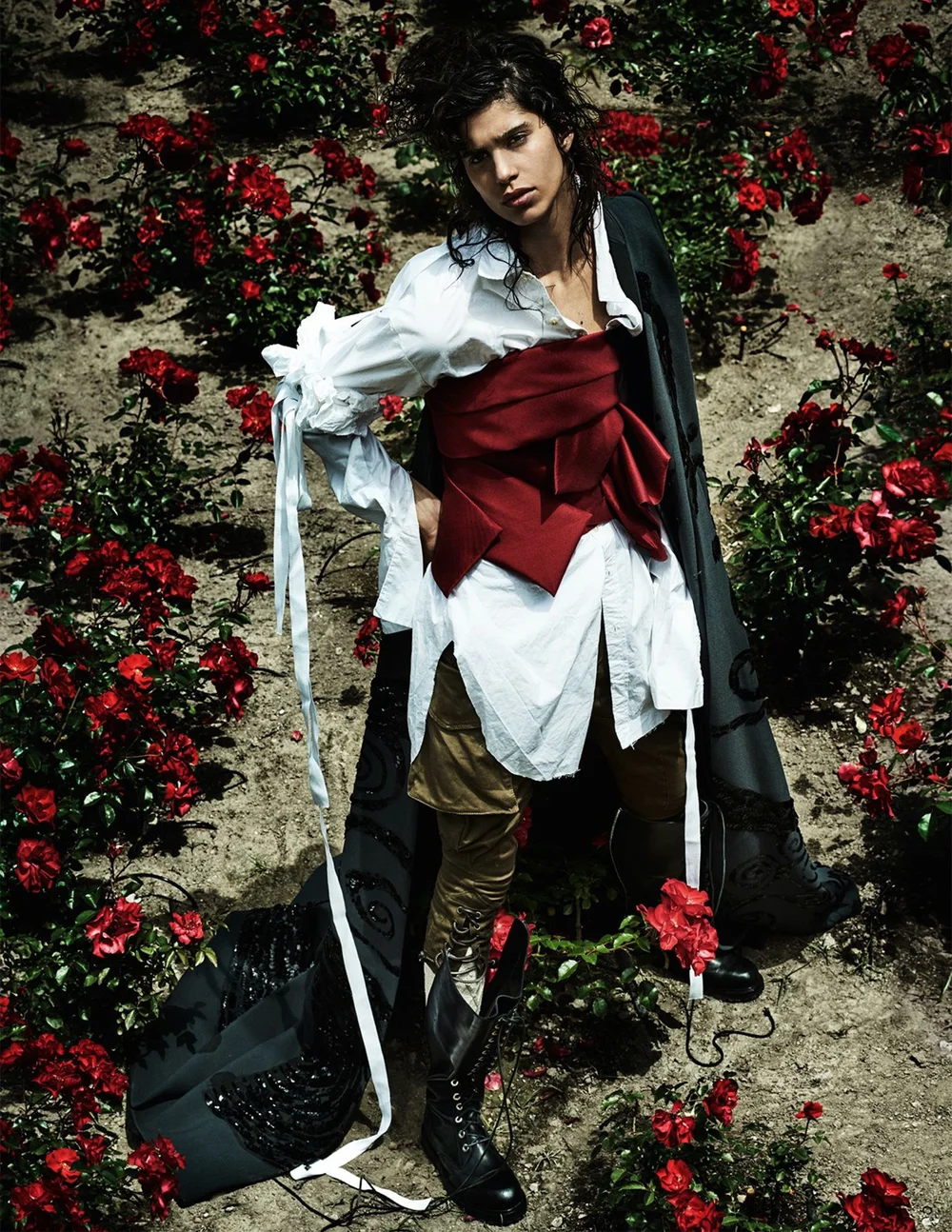 Vogue_UK-September_2016-Mica_Arganaraz-by-Mario_Testino-05.jpg