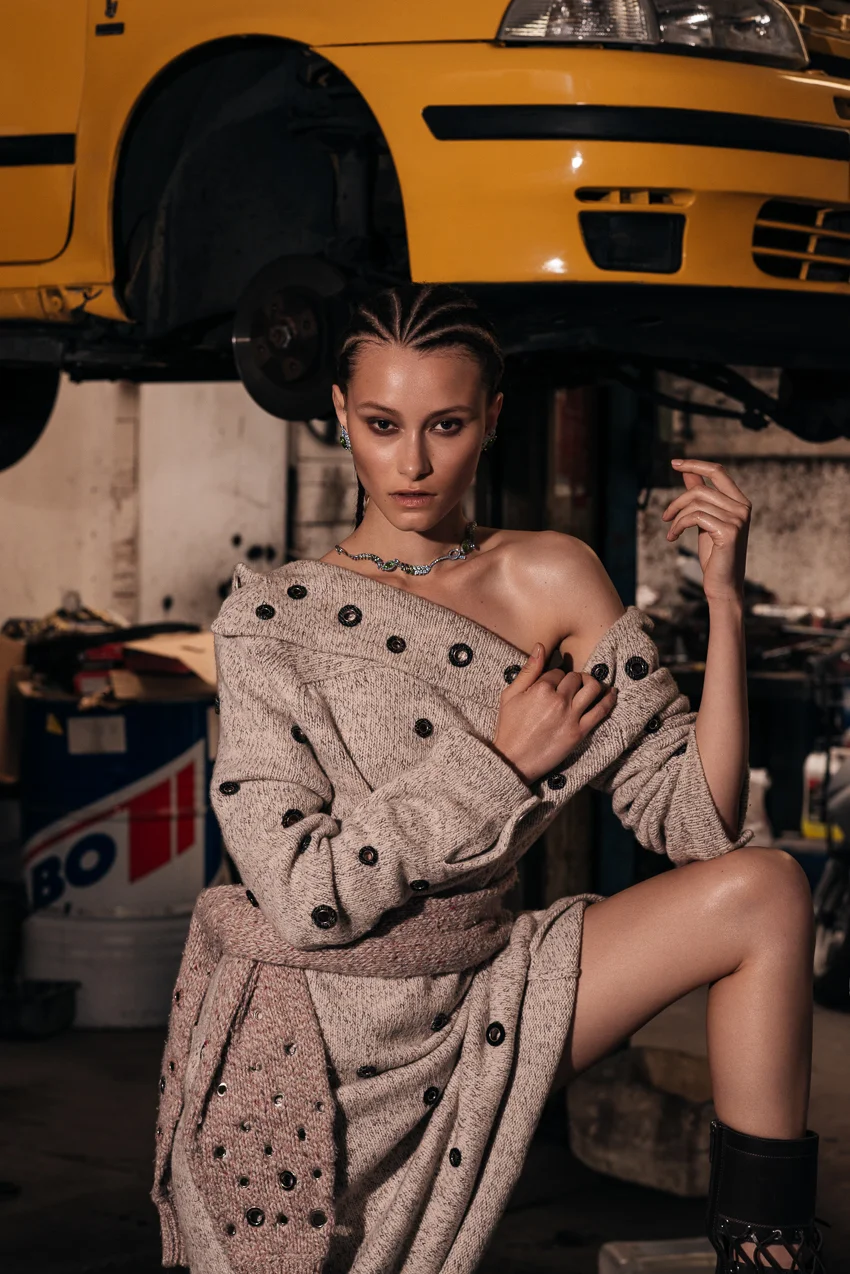 LOfficiel-Singapore-September-2016-Galina-Arkhi-by-Demarcus-Allen-8.jpg