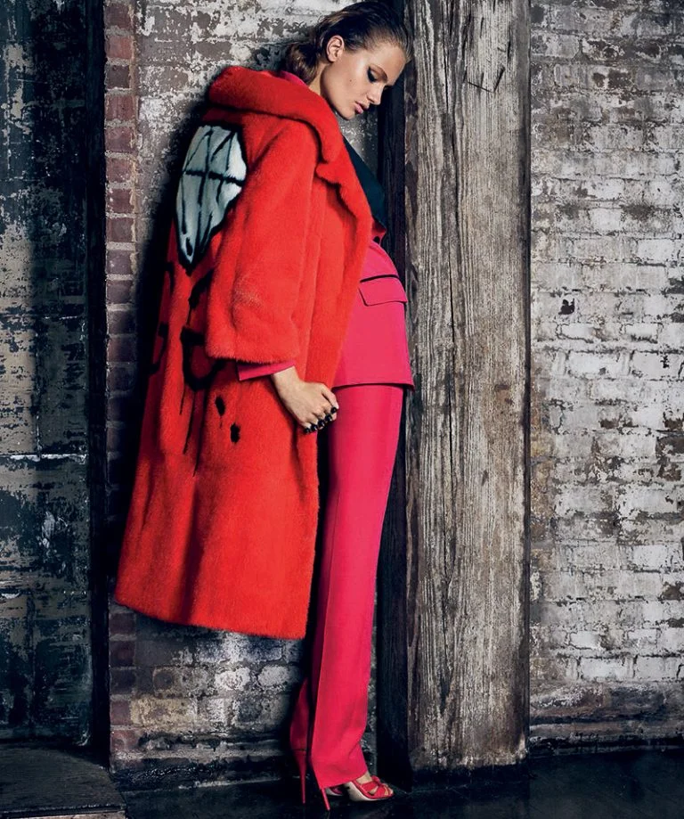 Harpers-Bazaar-Spain-October-2016-Anna-Mila-by-Michael-Schwartz- (5).jpg