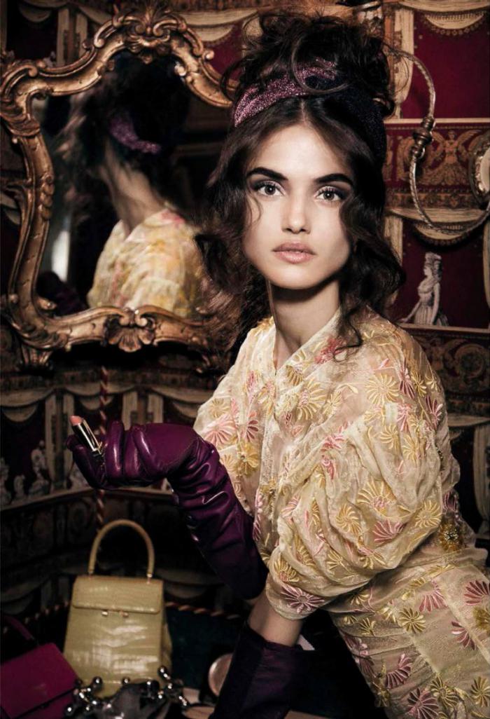 Vogue-Italia-October-2016-Blanca-Padilla-and-Anna-Mila-by-Greg-Lotus-3-2-768x1126.jpg