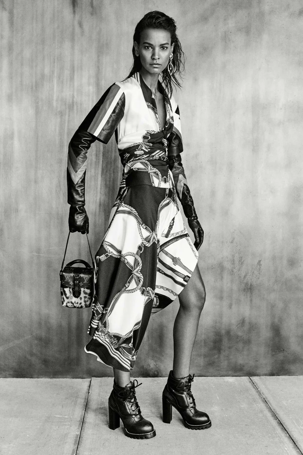 Vogue-Brasil-October-2016-Louis-Vuitton-Nicolas-Ghesquiere-Liya-Kebede-by-Patrick-Demarchelier-04.jpg