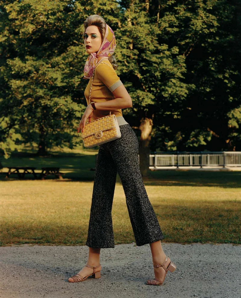 Raquel-Zimmermann-by-Jamie-Hawkesworth-for-W-November-2016-4.jpg
