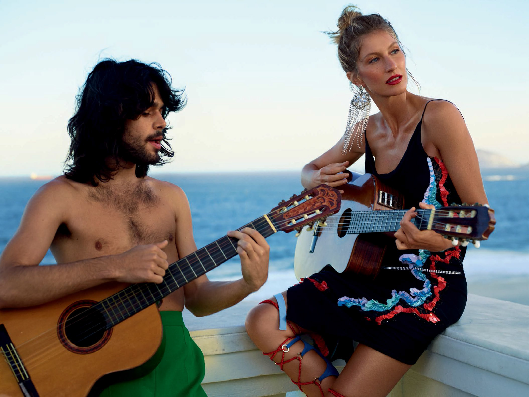 Gisele Bundchen Sizzles In Nino Muñoz Snaps For Vogue Brazil November