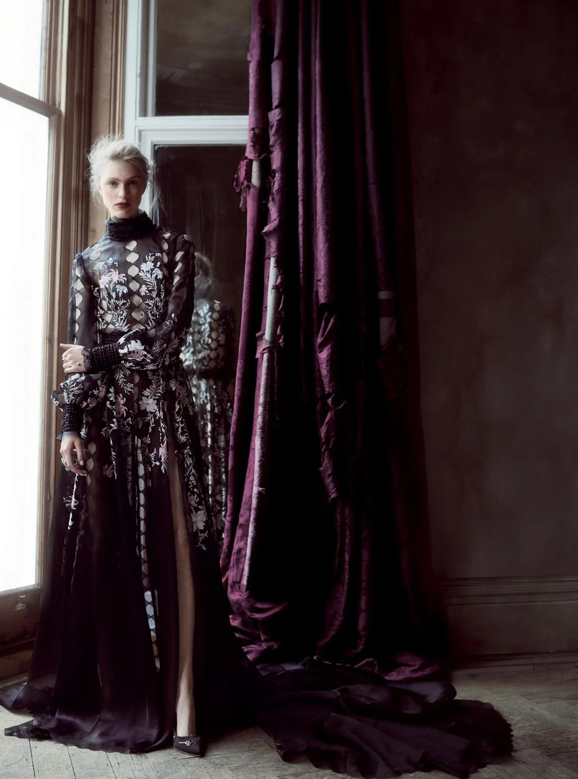 Harpers Bazaar UK Dec 2016 - hedvig-palm- (11).jpg