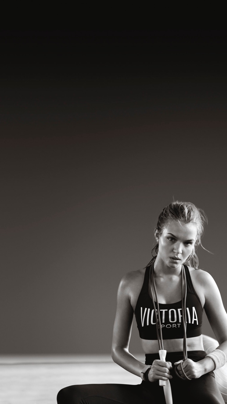 Josephine-Skriver-Victorias-Secret-Sport1.jpg