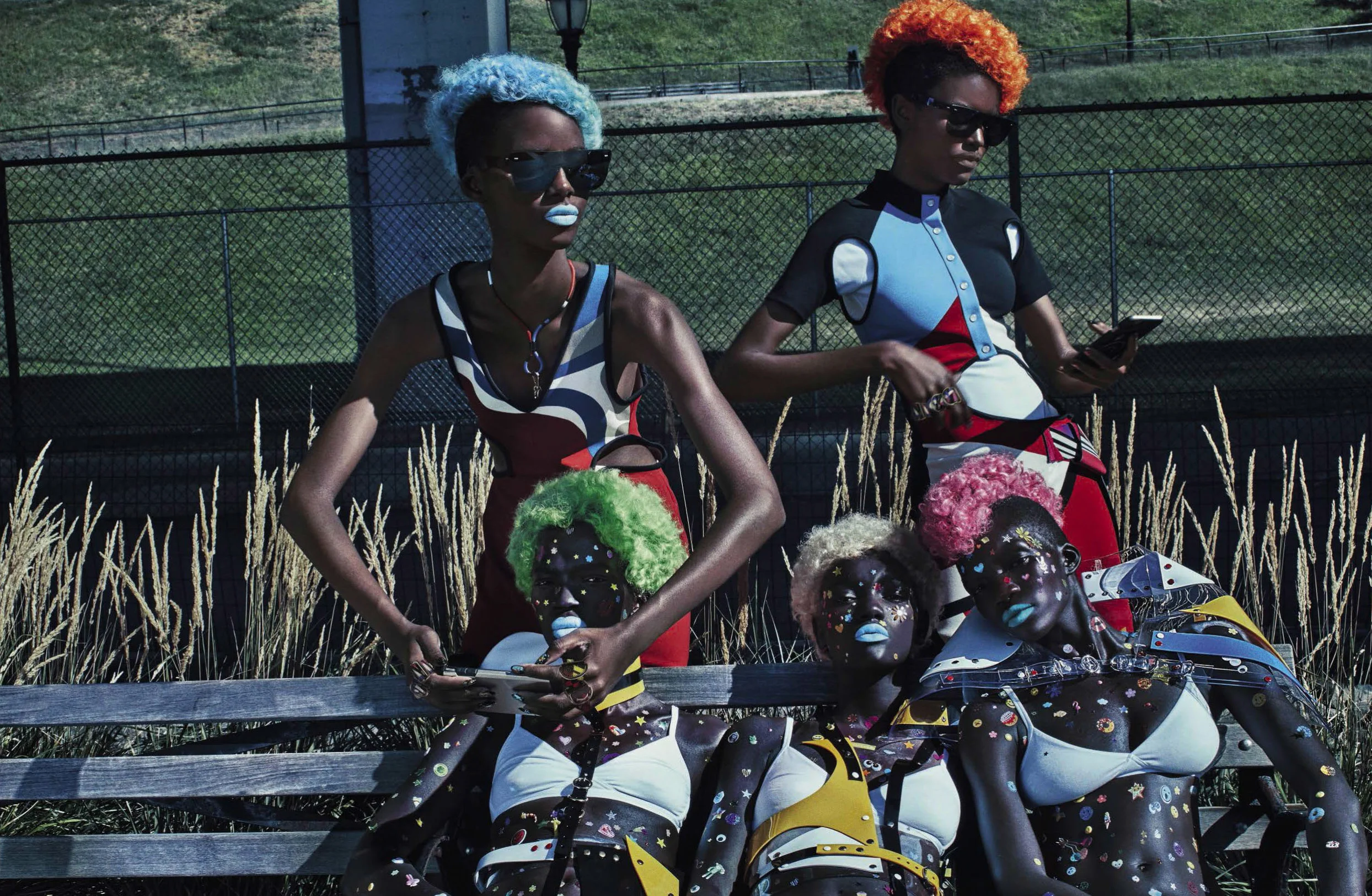 Vogue-Italia-November-2016-Louis-Vuitton-Resort-2017-by-Steven-Klein-02.jpg