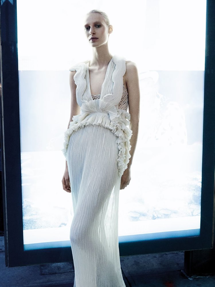 Julia Nobis In 'Manhattan' By Daniel Jackson For Vogue Australia ...