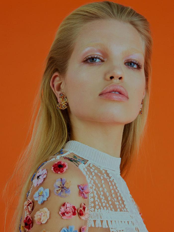 Daphne-Groeneveld-by-Kai-Z-Feng-for-Elle-UK-December-2016-6.jpg