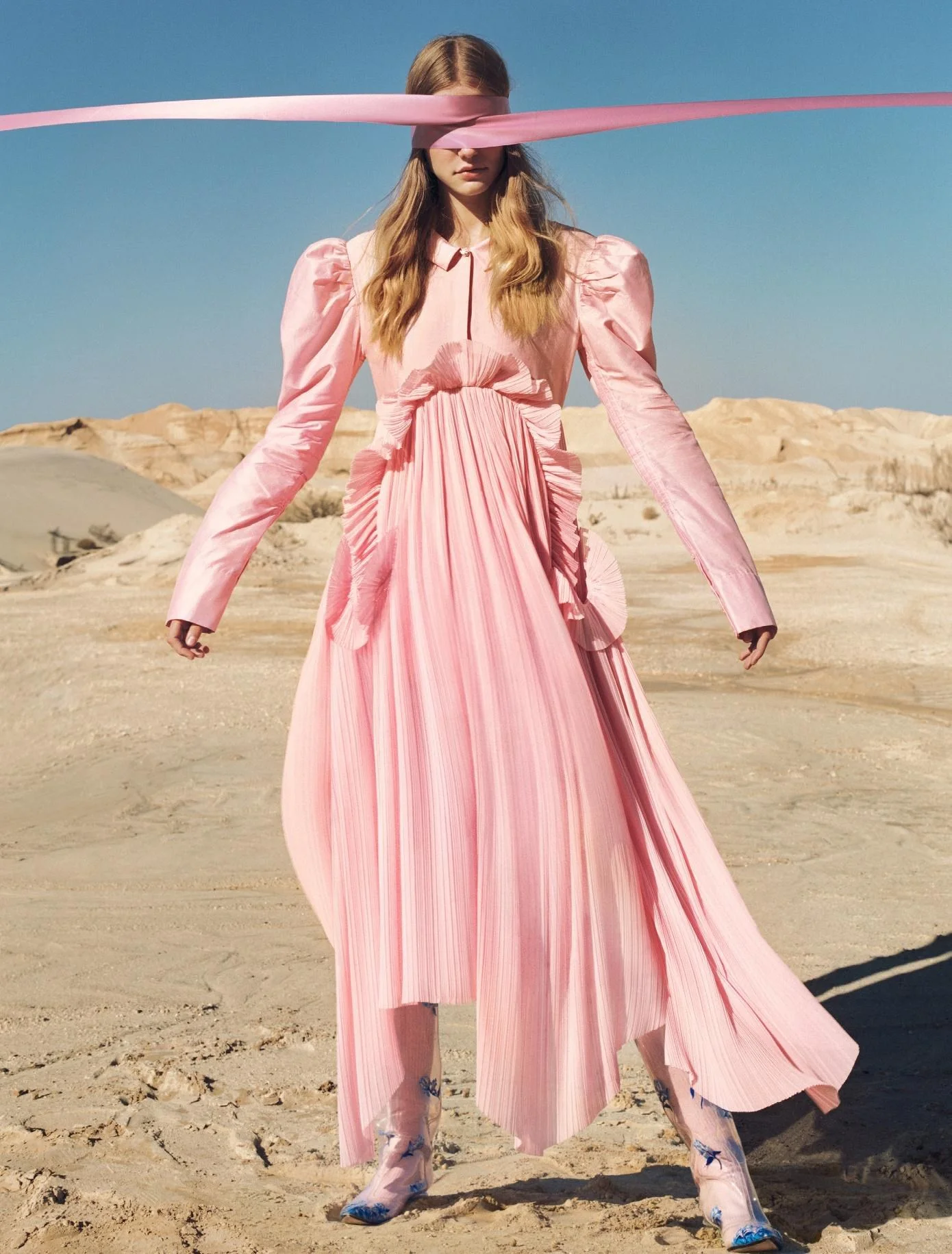 Numéro-179-December-2016-January-2017-Roos-Abels-by-Txema-Yeste-02.jpg
