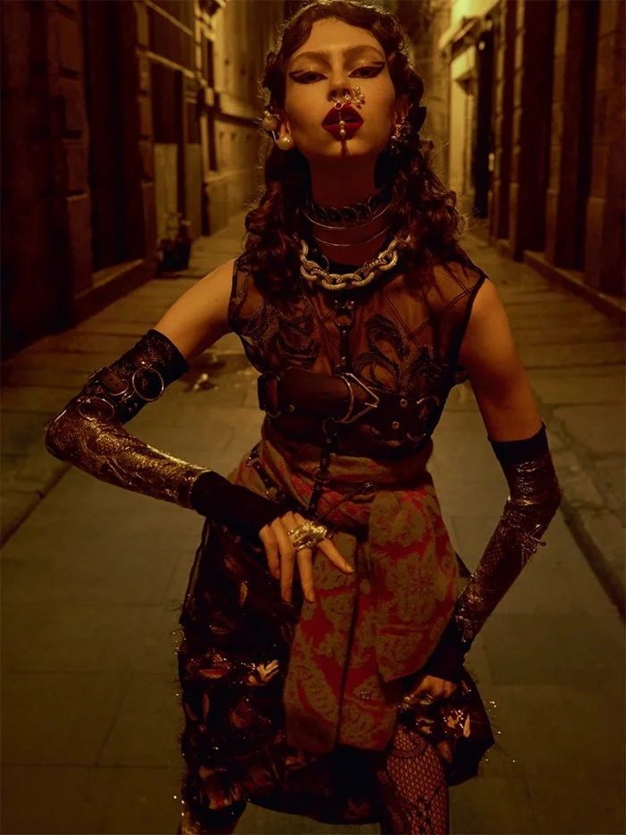 Lorena-Maraschi-Punk-Style-Vogue-Brazil-zee-nunes- (5).jpg