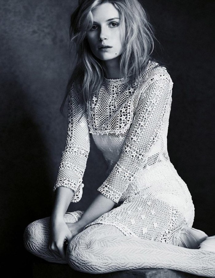 Lucian Bor Captures A Lovely Lottie Moss For Madame Figaro France ...