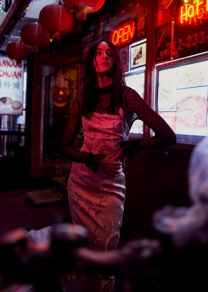 Magpie-Magazine-January-2017-Julianna-Grogan-by-Alex-Hutchinson-13.jpg