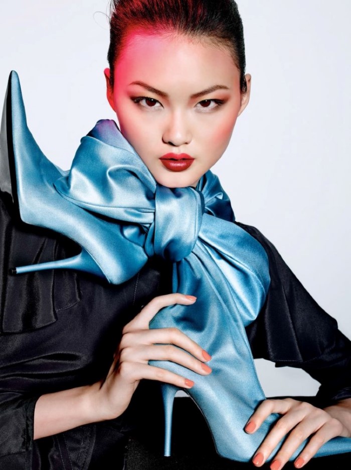 He-Cong-Makeup-Vogue-China-Editorial02.jpg
