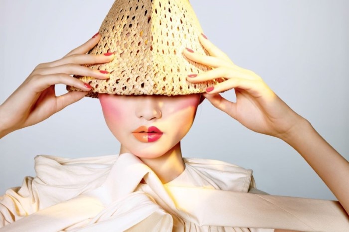 He-Cong-Makeup-Vogue-China-Editorial04.jpg