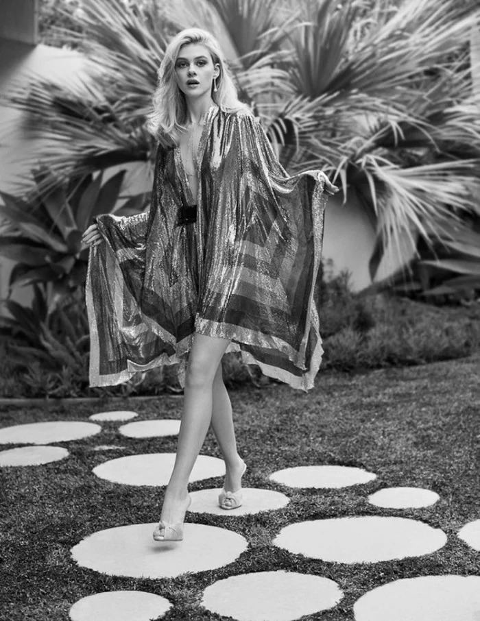Vogue-Spain-February-2017-Nicola-Peltz-by-Miguel-Reveriego-4.jpg
