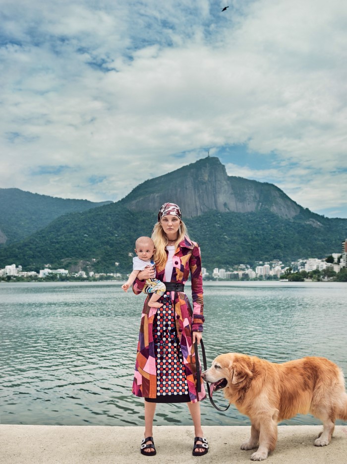 Vogue-US-March-2017-Caroline-Trentini-by-Mario-Testino-04.jpg