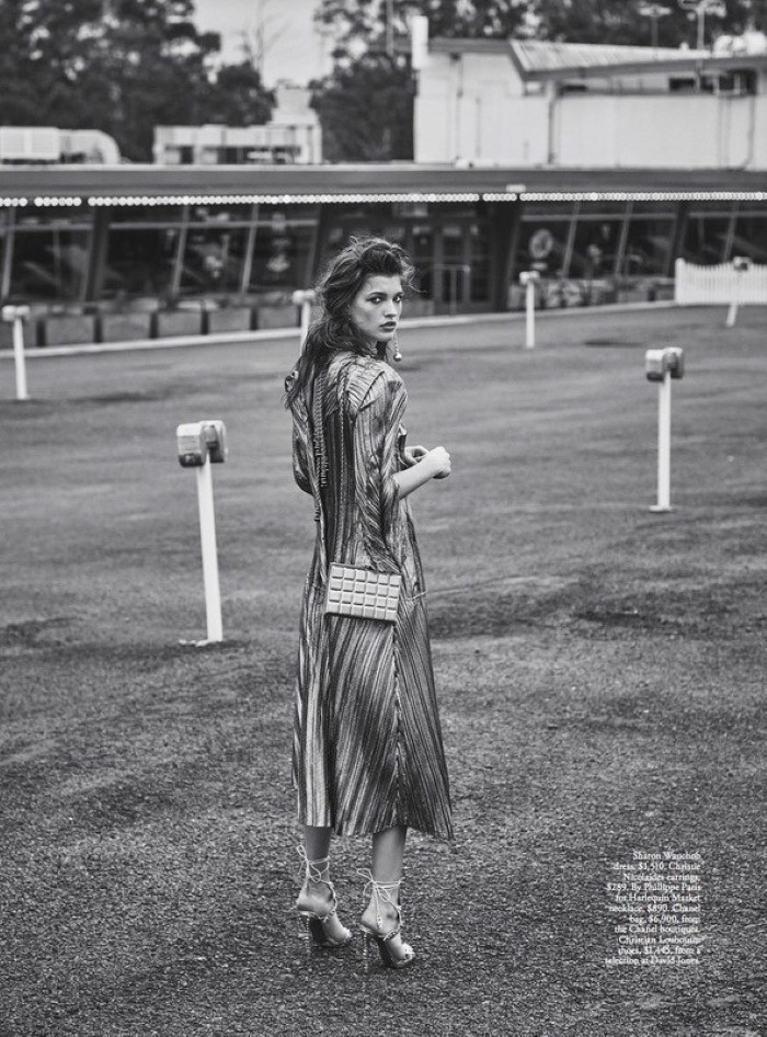 Julia-van-Os-by-Nicole-Bentley-for-Vogue-Australia-March-2017-2.jpg