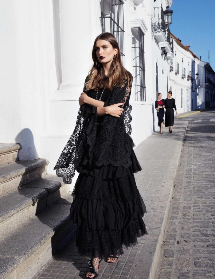 vogue-spain-march-2017-andreea-diaconu-by-miguel-reveriego-18.jpg