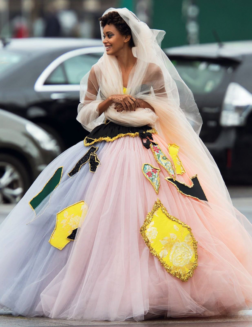 Vogue-Arabia-March-2017-Cindy-Bruna-Samile-Bermannelli-by-Hans-Feurer-12.jpg