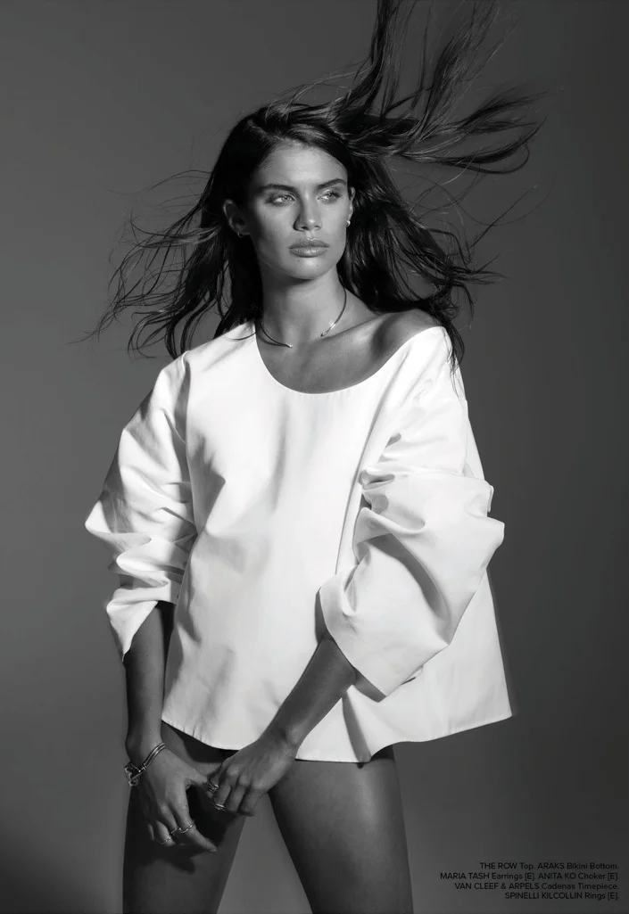 Sara-Sampaio-The-Editorialist-Spring-Summer-2017-Cover-Photoshoot04.jpg