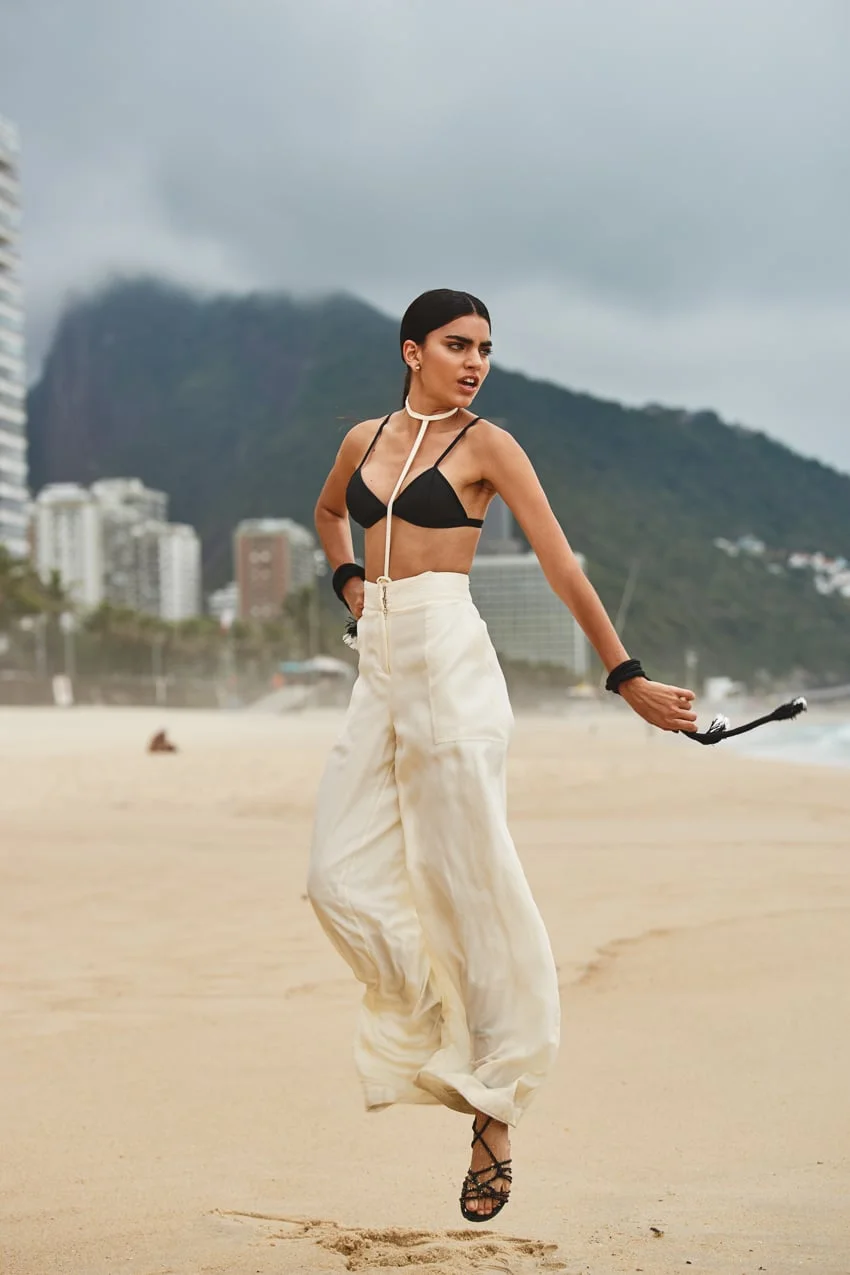 LOfficiel-Brazil-April-2017-Renata-Guerra-by-DeMarcus-Allen-8.jpg