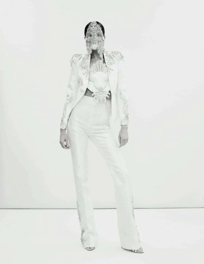 Vogue-Spain-April-2017-Cameron-Russell-Adwoa-Aboah-by-Emma-Summerton-5.jpg