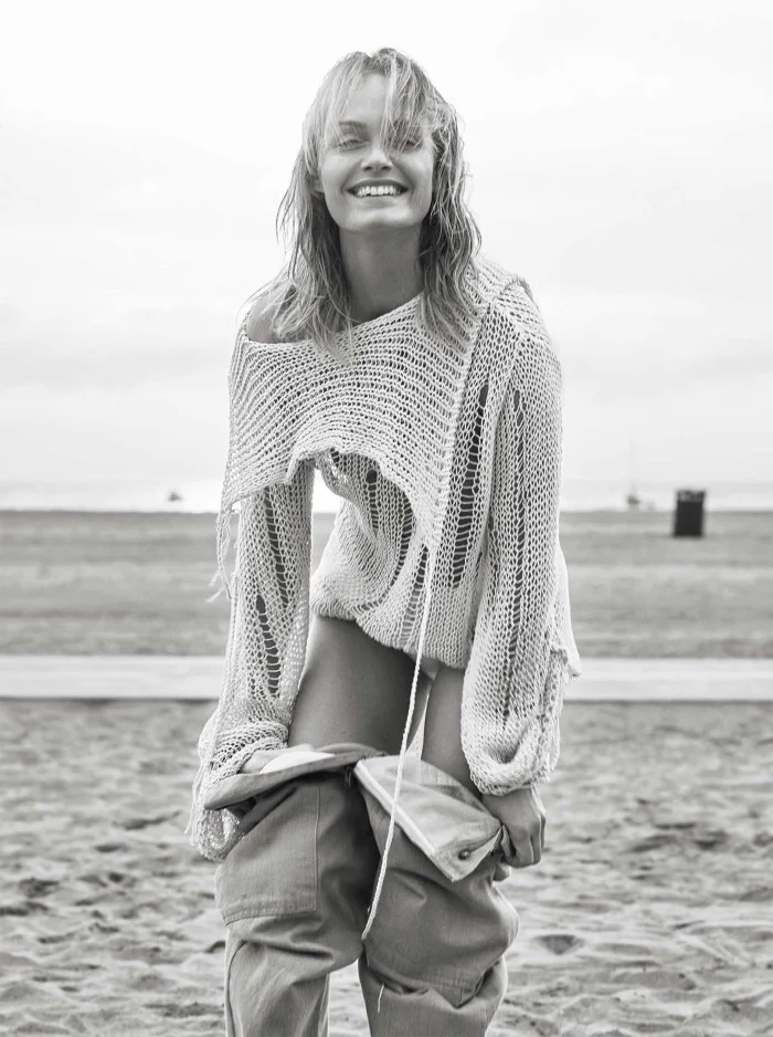 vogue-uk-may-2017-amber-valletta-by-lachlan-bailey-07.jpeg