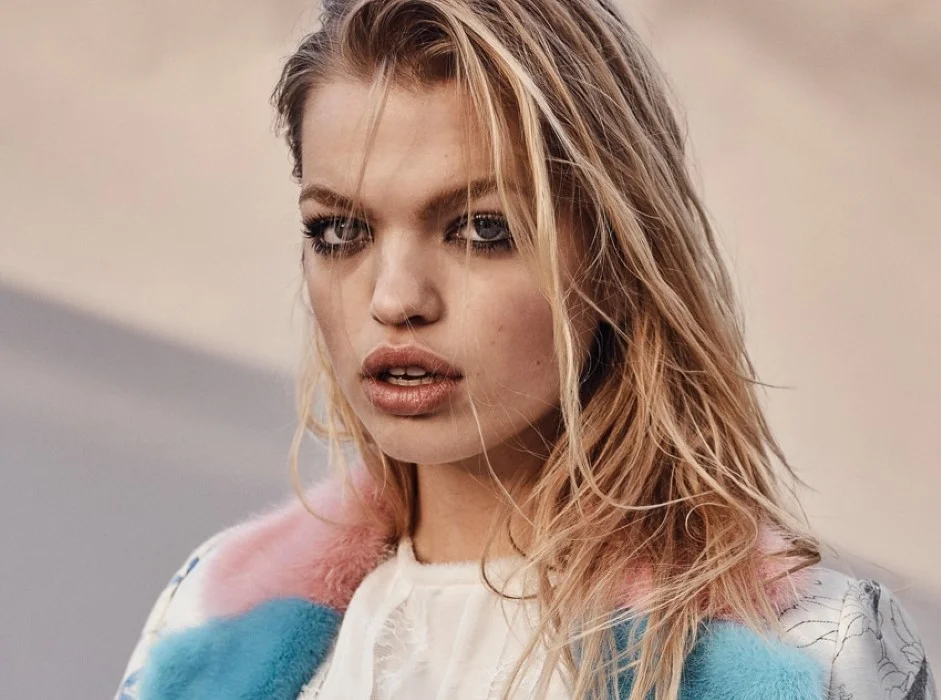 Narcisse-Magazine-Issue-6-Daphne-Groeneveld-by-Aingeru-Zorita-14.jpg