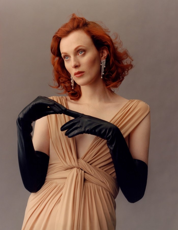 karen elson fronts poetry motion by jamie hawkesworth this is karen elson fronts poetry motion by jamie hawkesworth this is