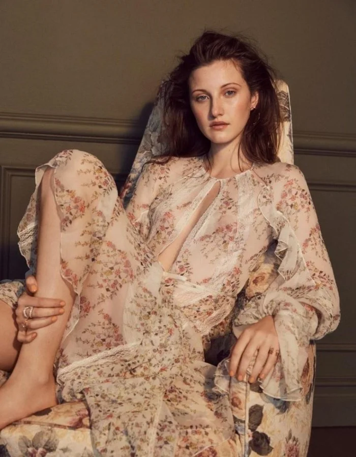 Emma-Harris-Melanie-Engel-Anastasia-Chekry-Misty-Downs-by-Bec-Lorrimer-for-Vogue-Mexico-May-2017- (1).jpg