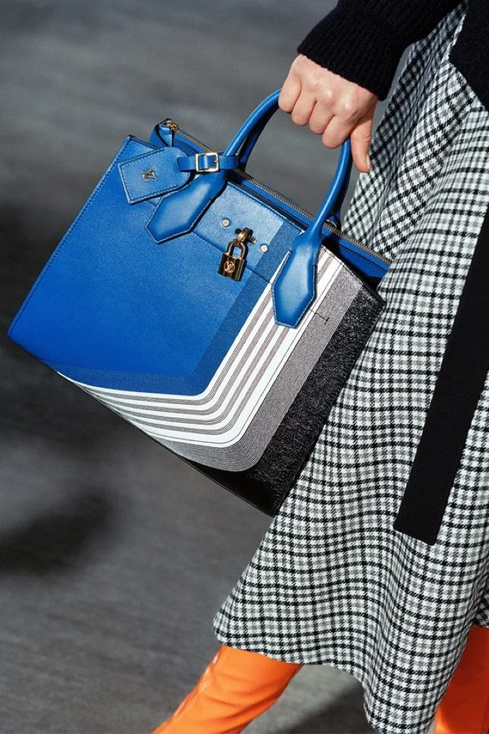 Louis-Vuitton-PreFall-2017- (14).jpg