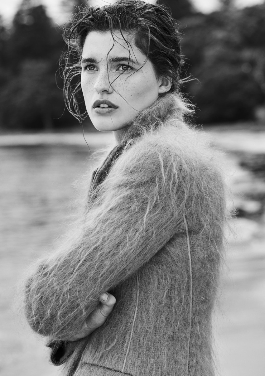 Vogue-Australia-June-2017-Julia-Van-Os-by-Max-Papendieck-13.jpg