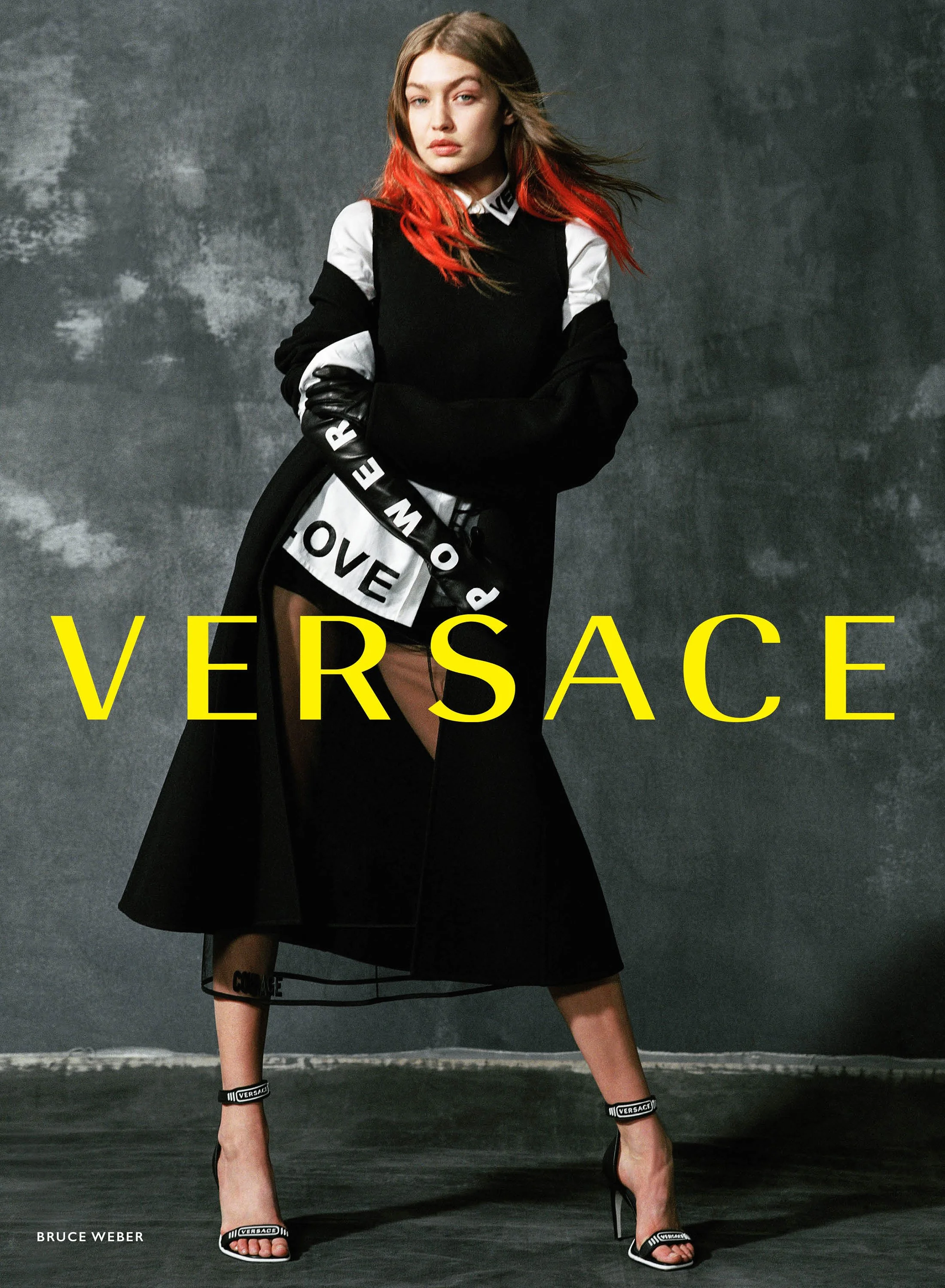 Versace-Fall-Winter-2017-by-Bruce-Weber-04-Gigi-Hadid.jpg